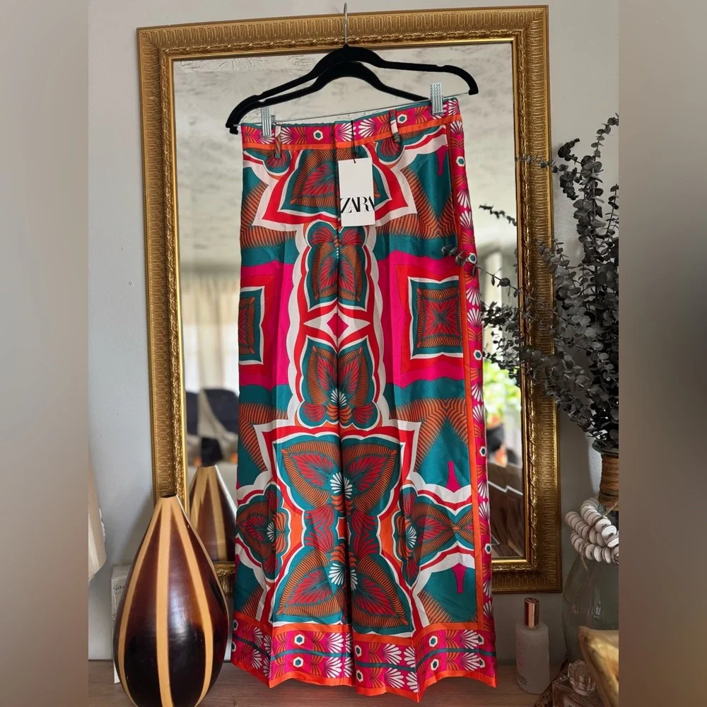 Zara Geometric Cropped Pants | Vibrant Resort Print Trousers | Euro Summer